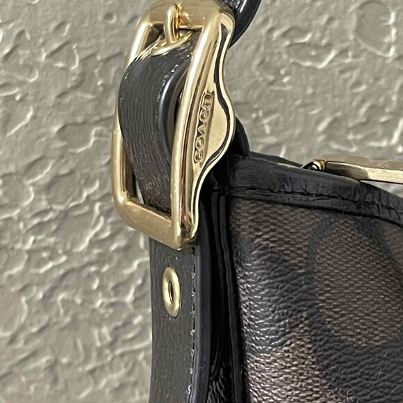 COACH VAL DUFFLE WOMEN'S SIGNATURE CANVAS/PEBBLE LEATHER CROSSBODY BAG NWOT - Picture 10 of 14